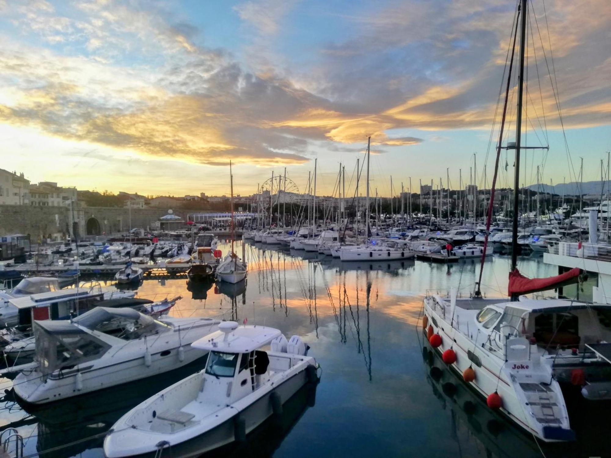 Hotel Escapade Antiboise Avec Parking Inclus Antibes Zewnętrze zdjęcie
